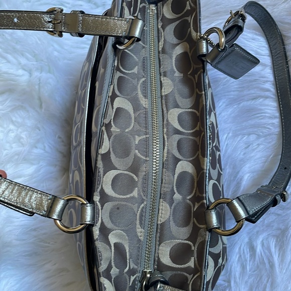 Authentic Coach shoulder bag - Picture 11 of 17